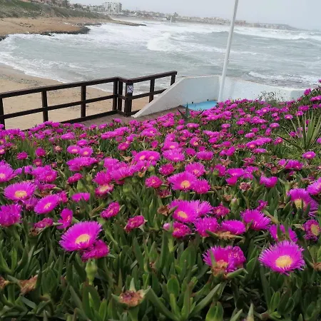 شقة The House Of Secrets *